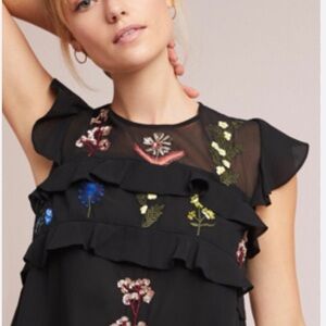 Ranna Gill from Anthropologie embroidered cap sleeve blouse with sequins Small